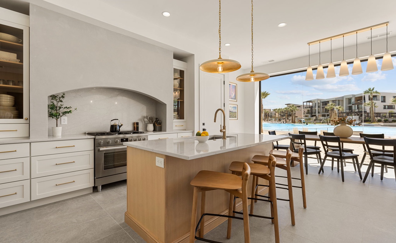 Unit B - Fully Equipped Kitchen