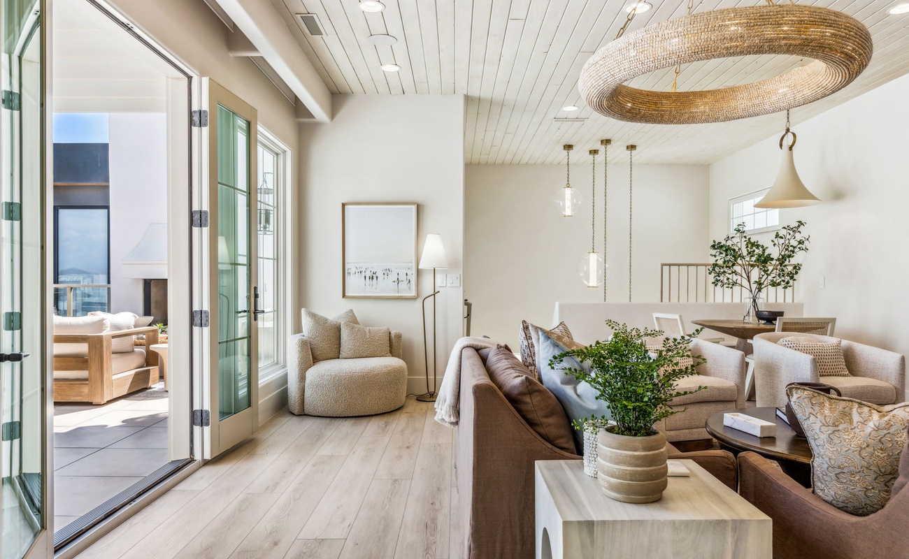 3rd Floor Living Space