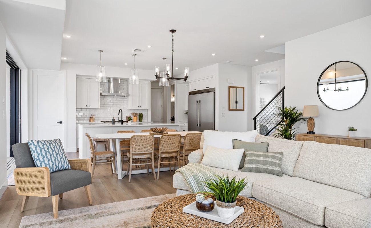 Living and Dining Area