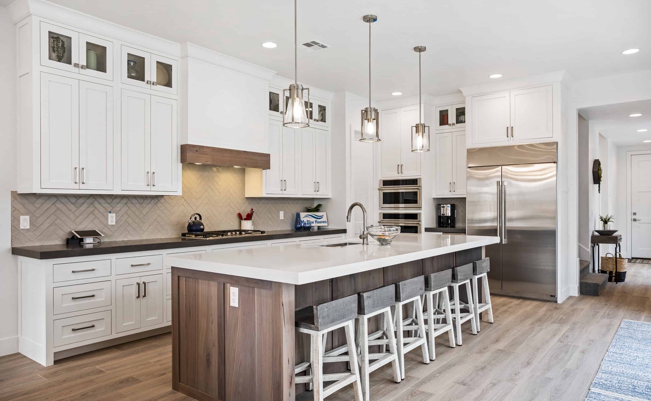 Fully Stocked Kitchen