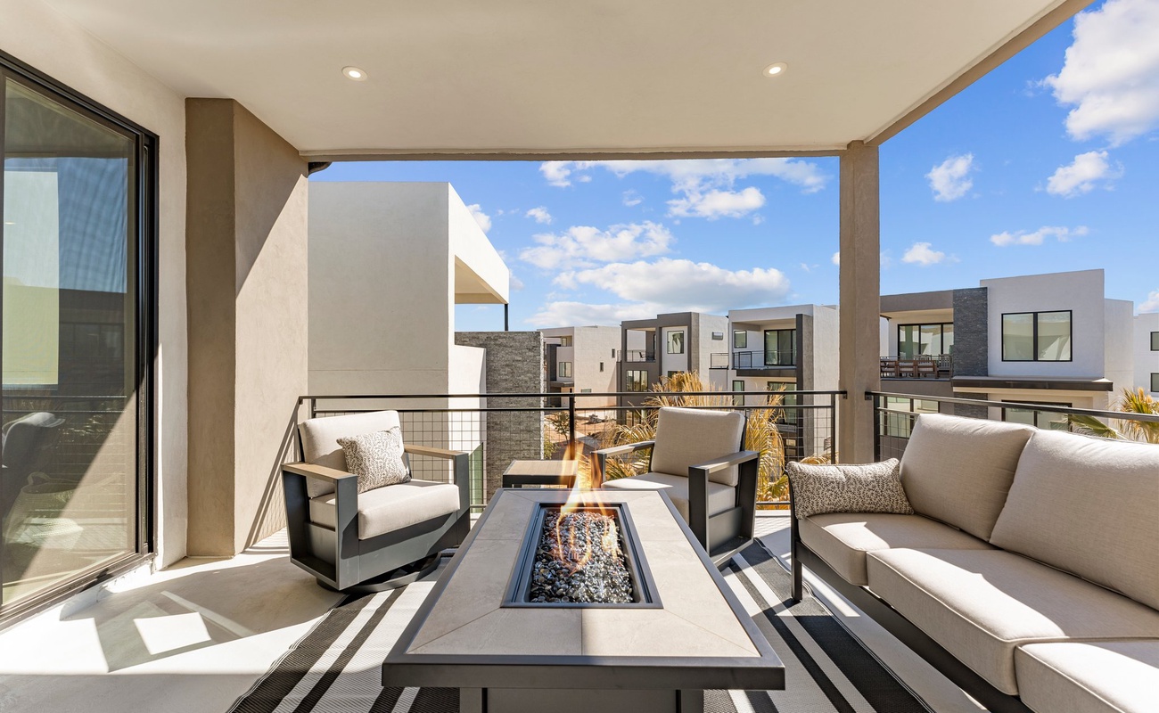 Outdoor Seating and Firepit