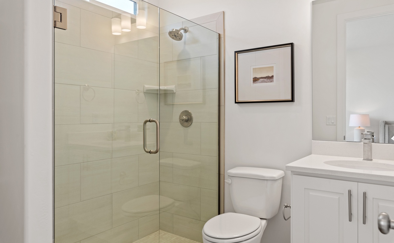 Master Bedroom 2 Bathroom