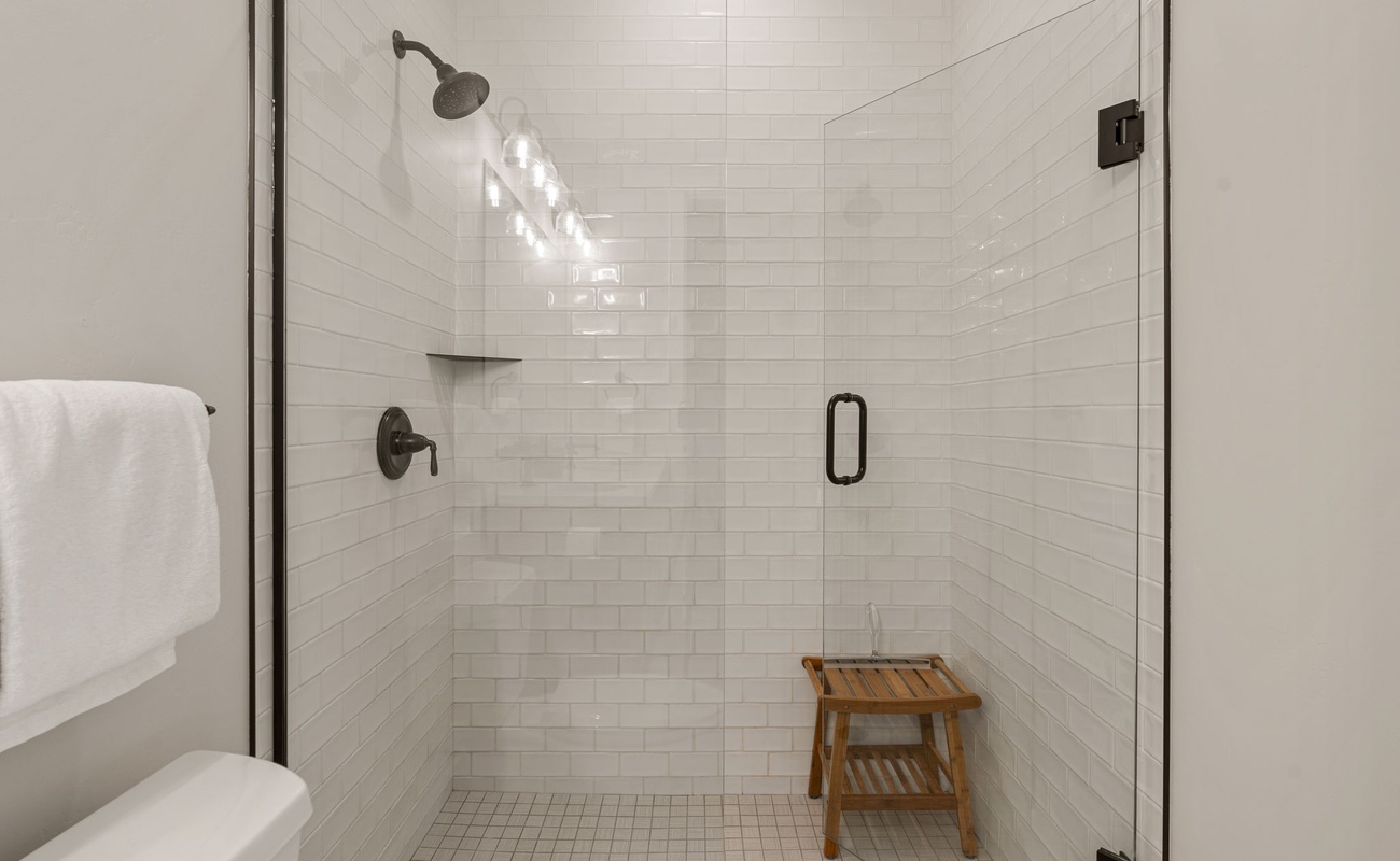 Full Bath