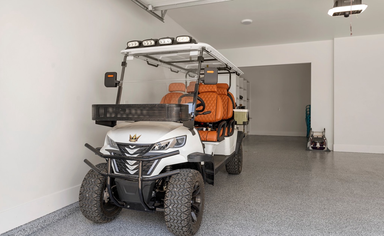 Golf Cart (seats 6)