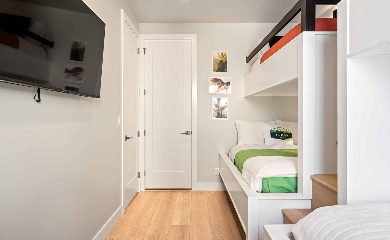 2 Twin/Double Bunk Beds