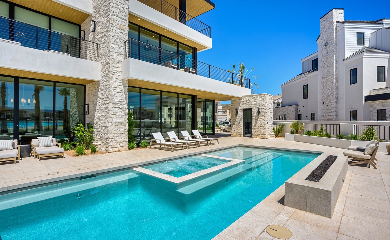Private Pool and Hot Tub 