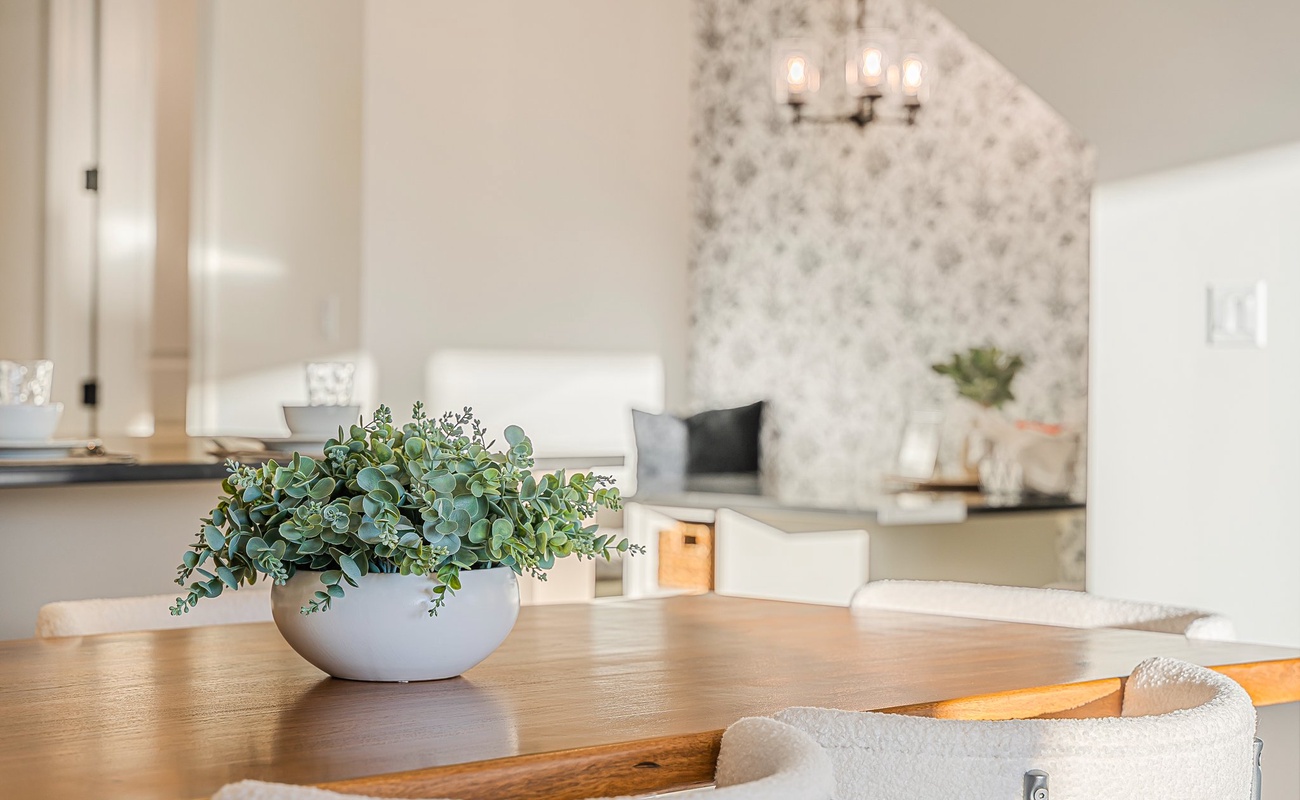Dining Room Table and Nook