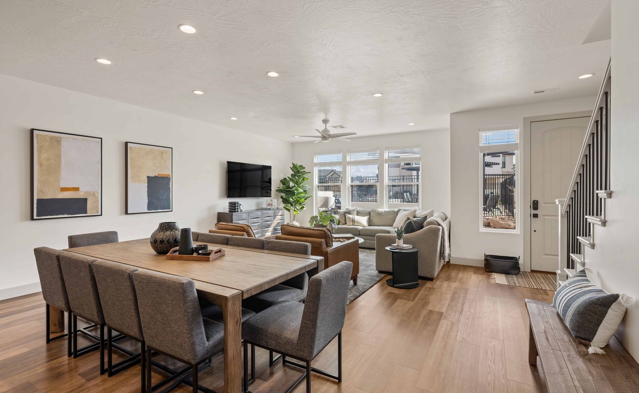 Dining / Living Room