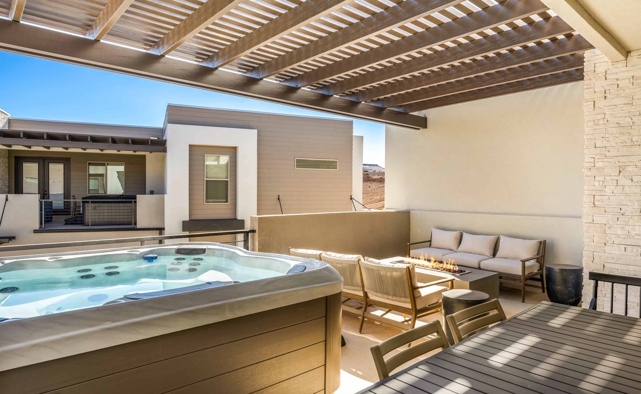 Upper Deck with Private Hot Tub and Fireplace