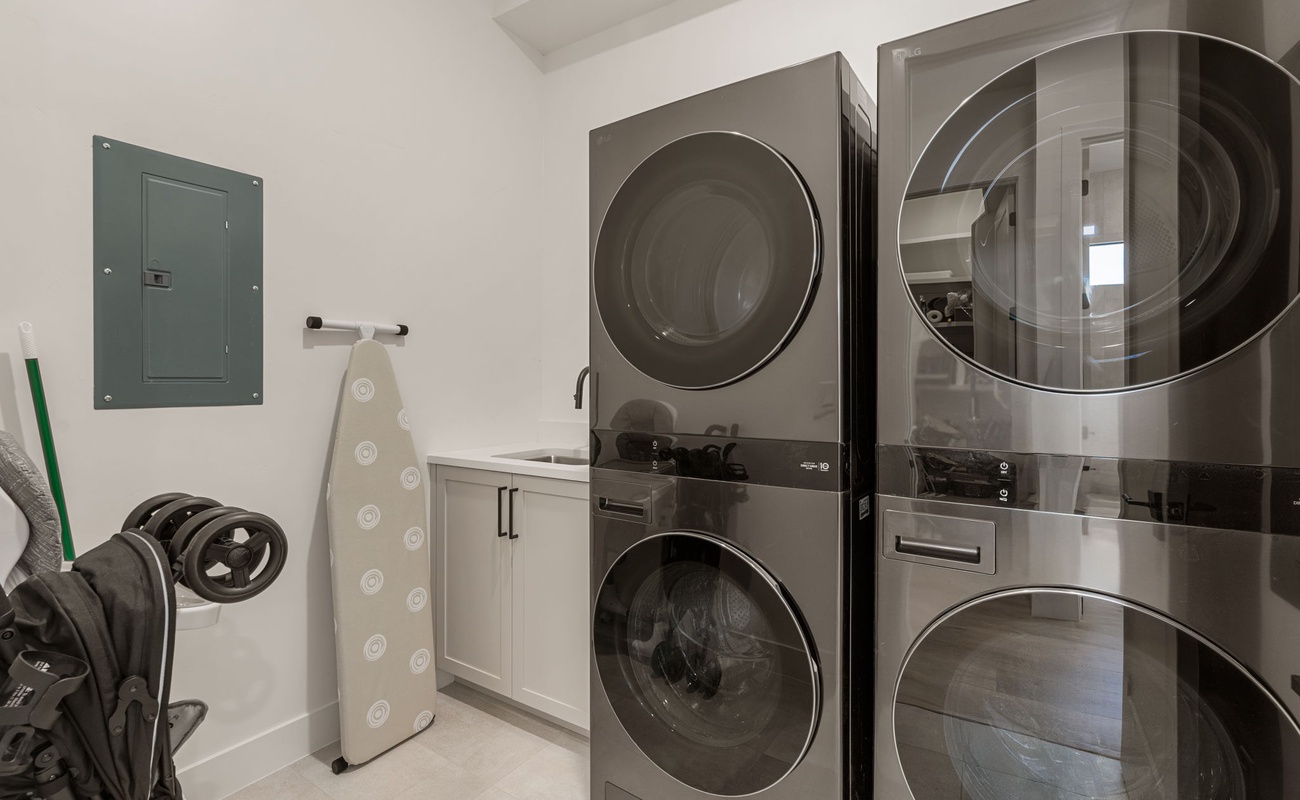 House 1: Laundry Area
