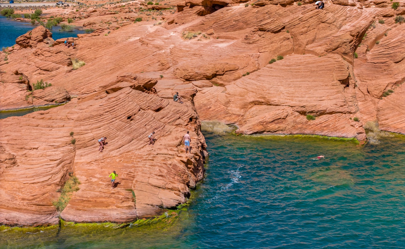 Boating & Cliff Jumping at Sand Hollow Reservoir