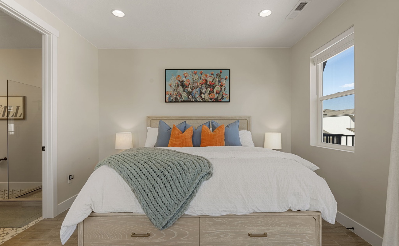 Detached Casita- King Bed