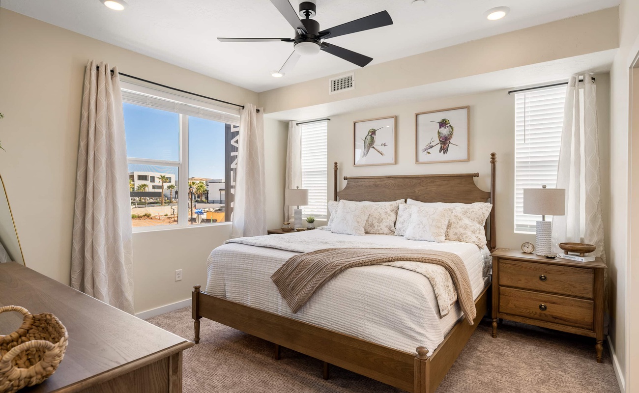 Queen Bedroom
