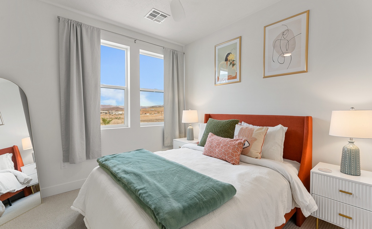 Queen Bedroom