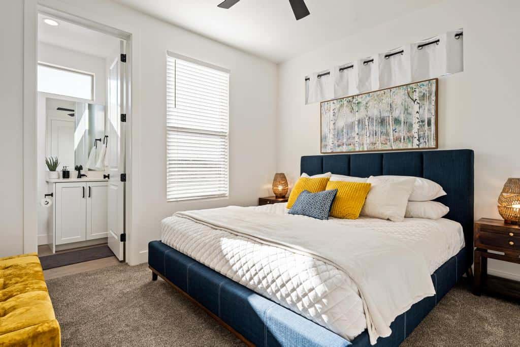 2nd Floor King Bedroom