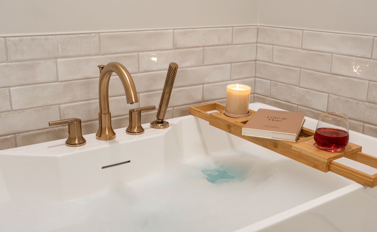 Bathtub