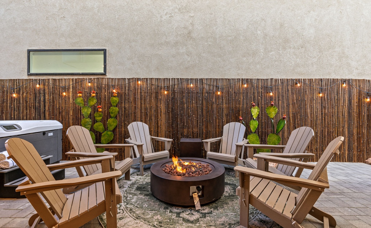 Firepit + Outdoor Seating