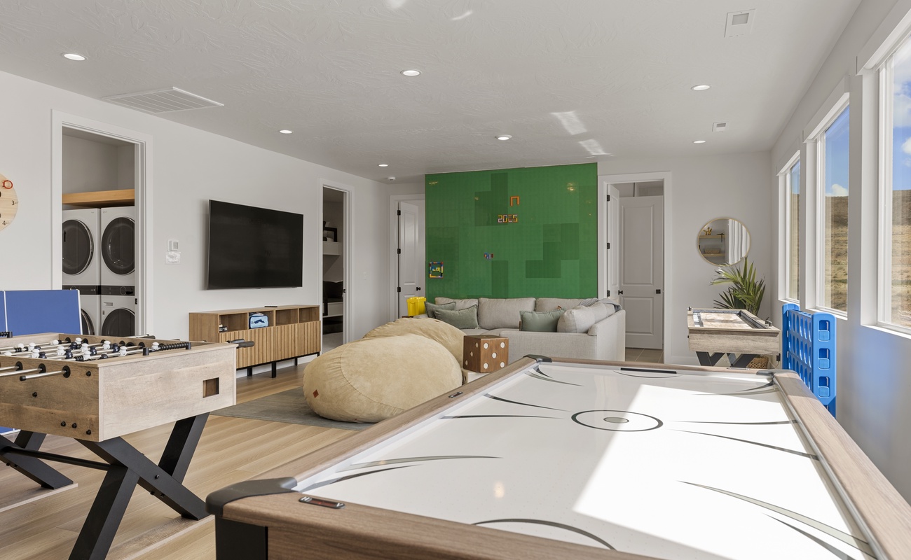 Air Hockey, Table Tennis / Converts to a Game Table