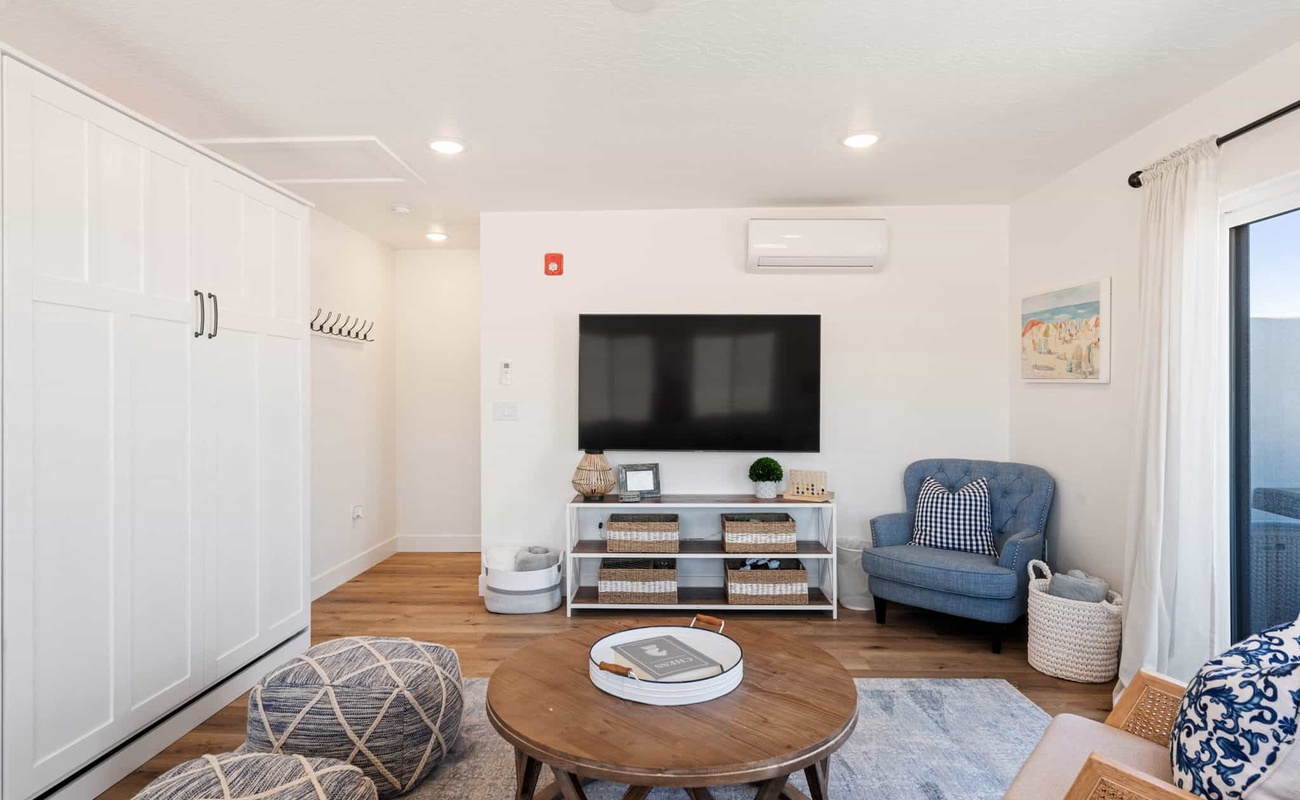 3rd Floor Family Room