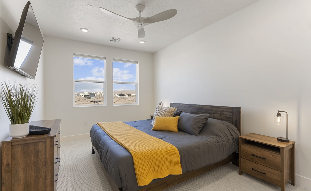 King Bedroom