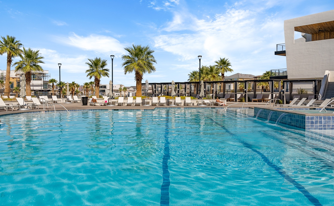 Desert Color Resort Pool