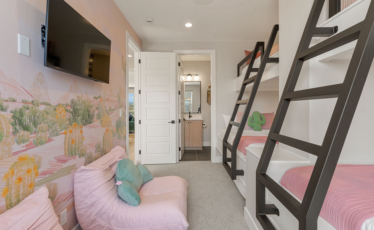 2 Twin/Double Bunks + 2 Twin Trundle Beds