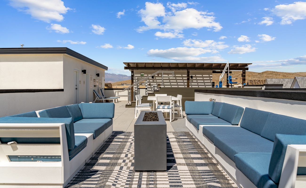 Surf Rooftop Deck