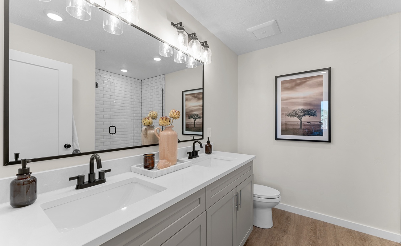 Double Sink Bathroom