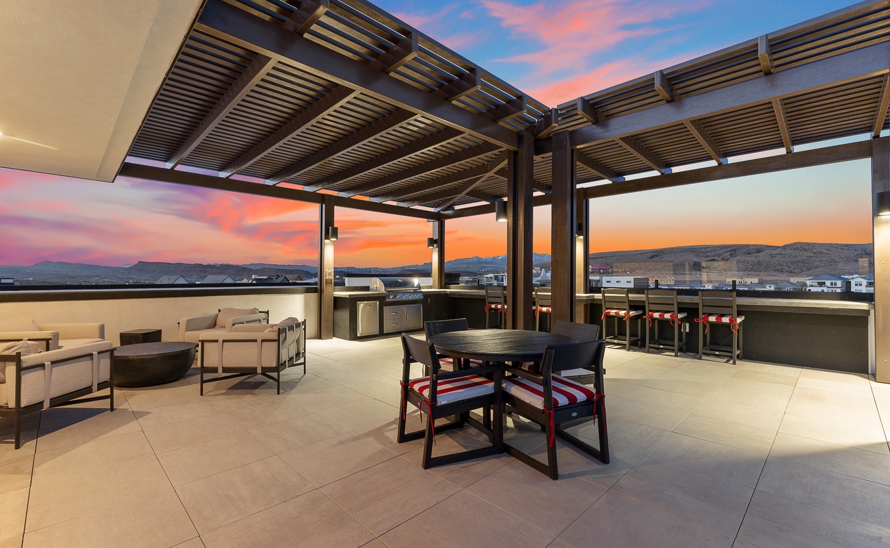Promenade Sky Deck Evening