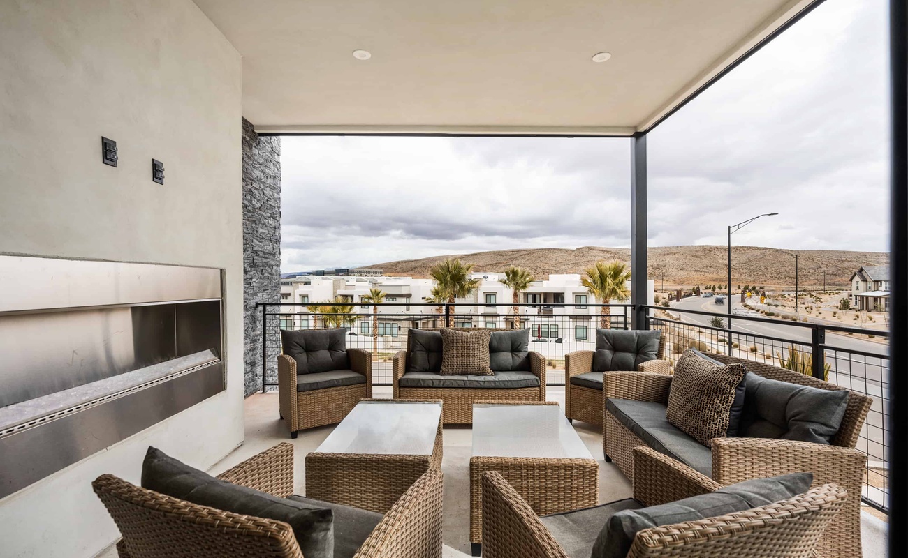 Upper Deck - Fire Table