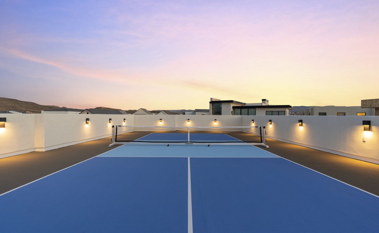 House 1: Rooftop Pickleball Court
