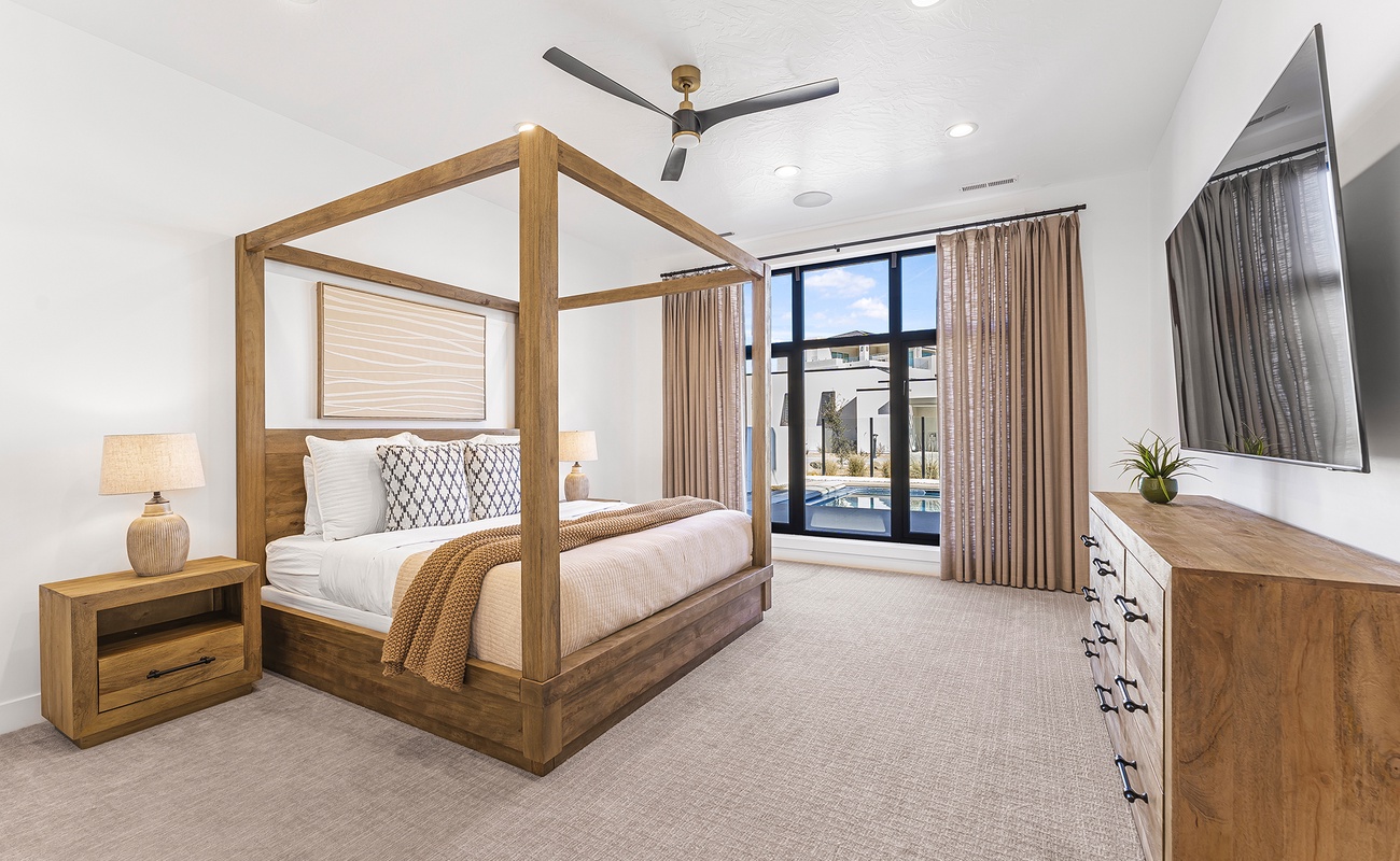 King Bedroom - Level 1