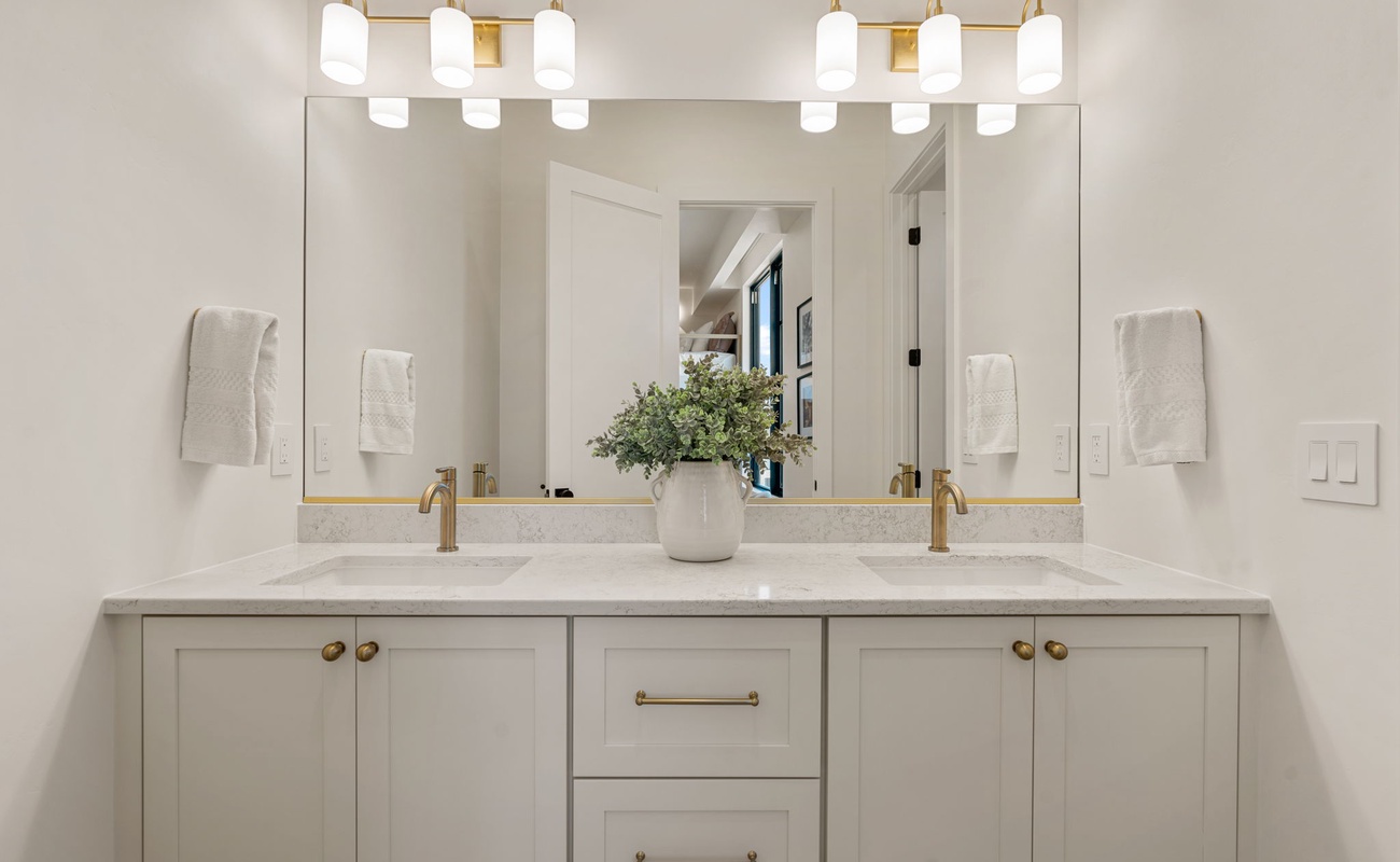 Unit C - Bathroom