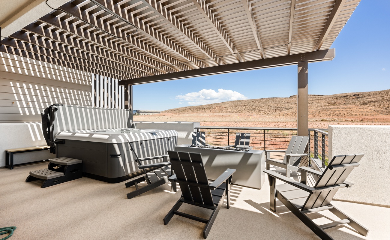 Private Hot Tub, Top Balcony