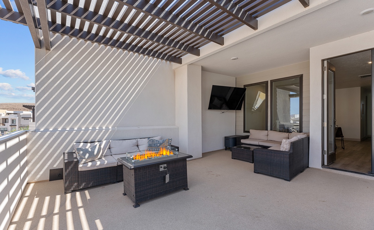 Firepit & Balcony Seating