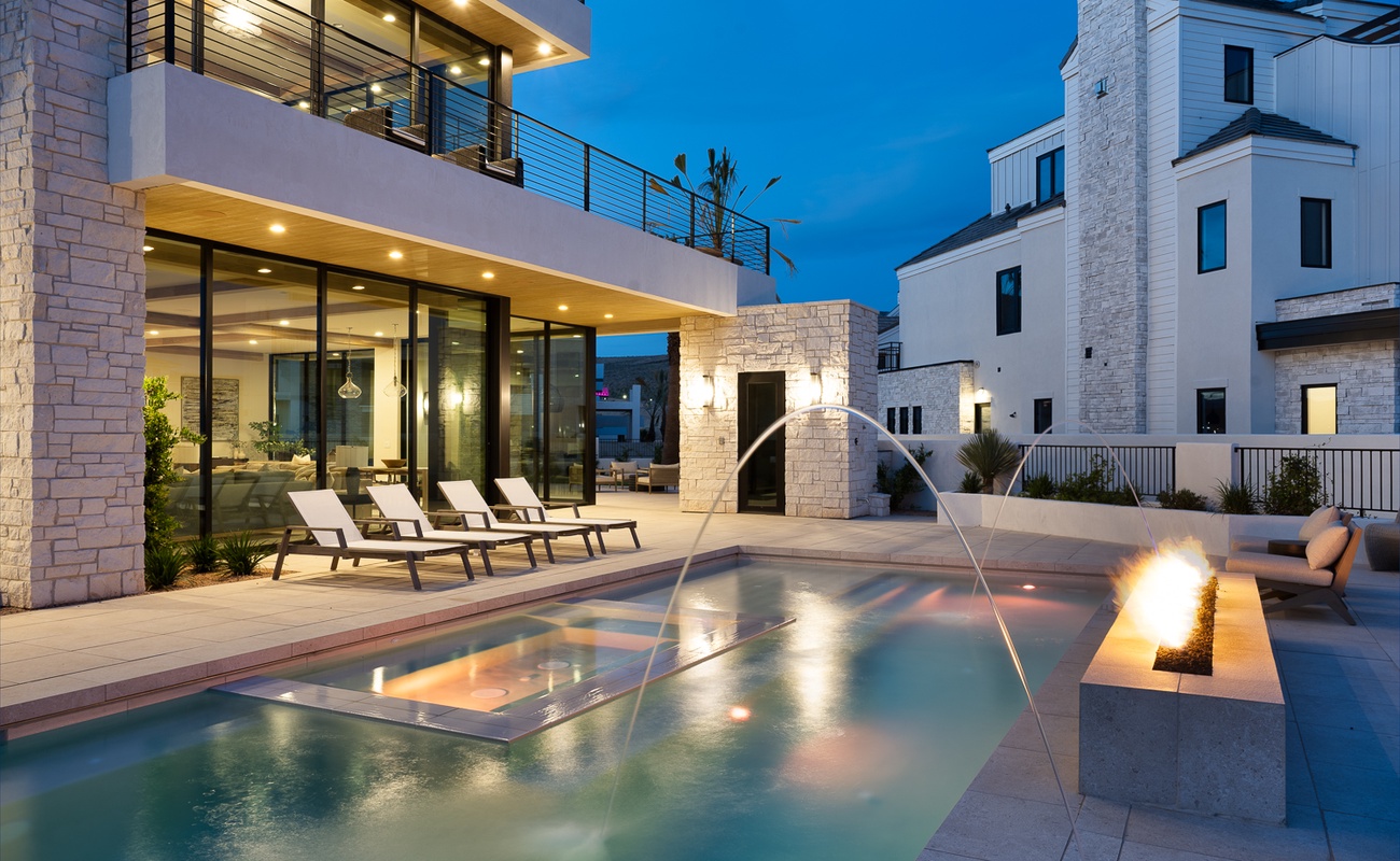 Private Pool & Hot Tub