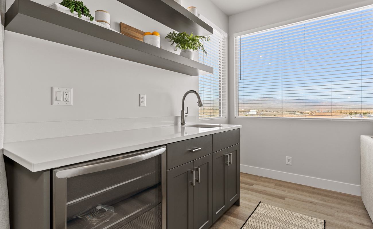 Level 2 - Kitchenette with Mini Fridge, Sink