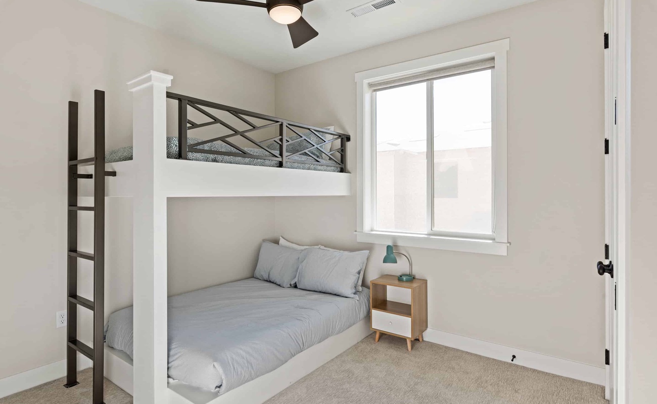 Twin/Full Bunk Room #1