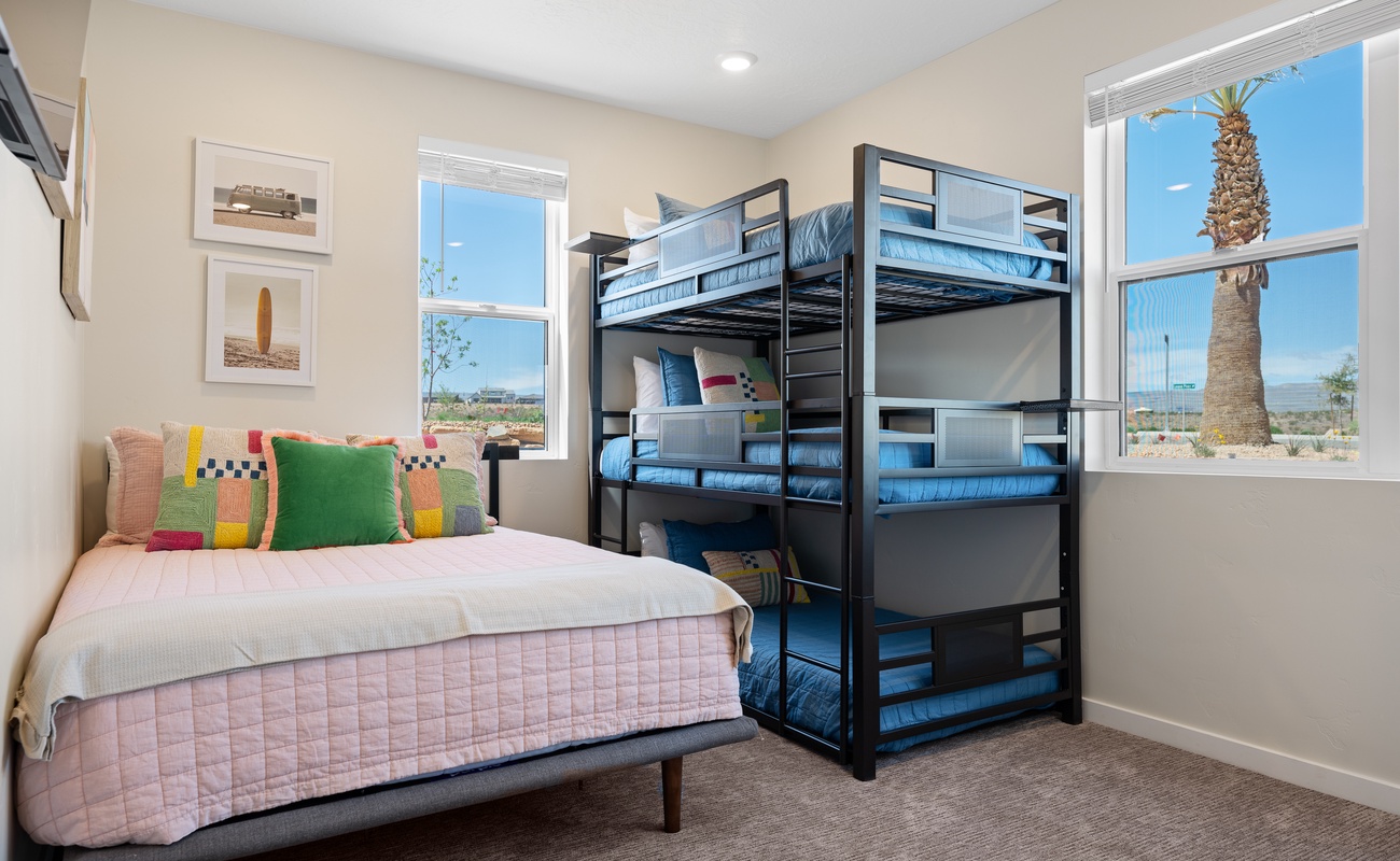 Queen Bed, T/T/T Bunk