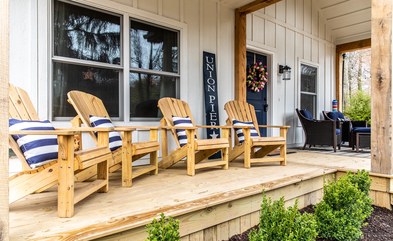 Pier Michigan Getaway