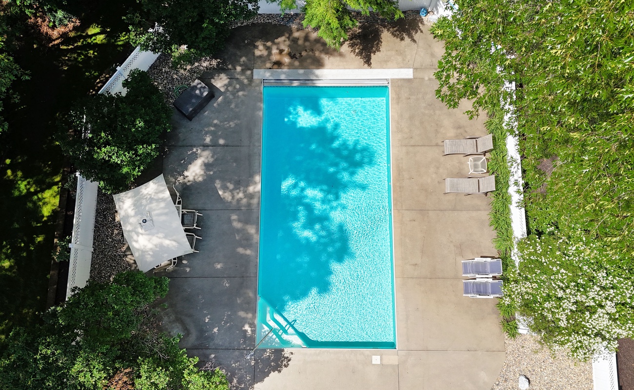 Michigan Shores Pool Retreat