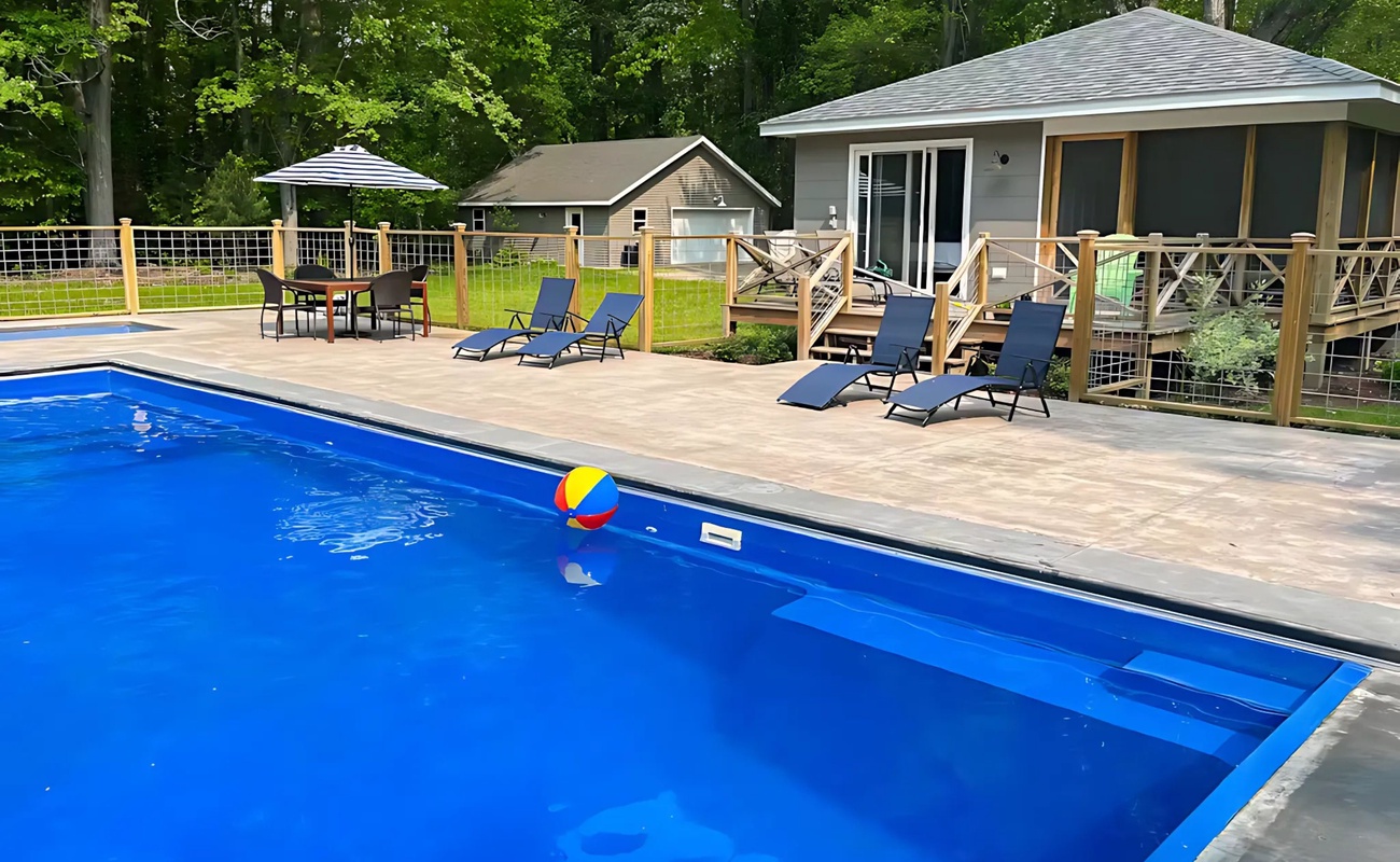 Welcome to Union Pier Pool House!