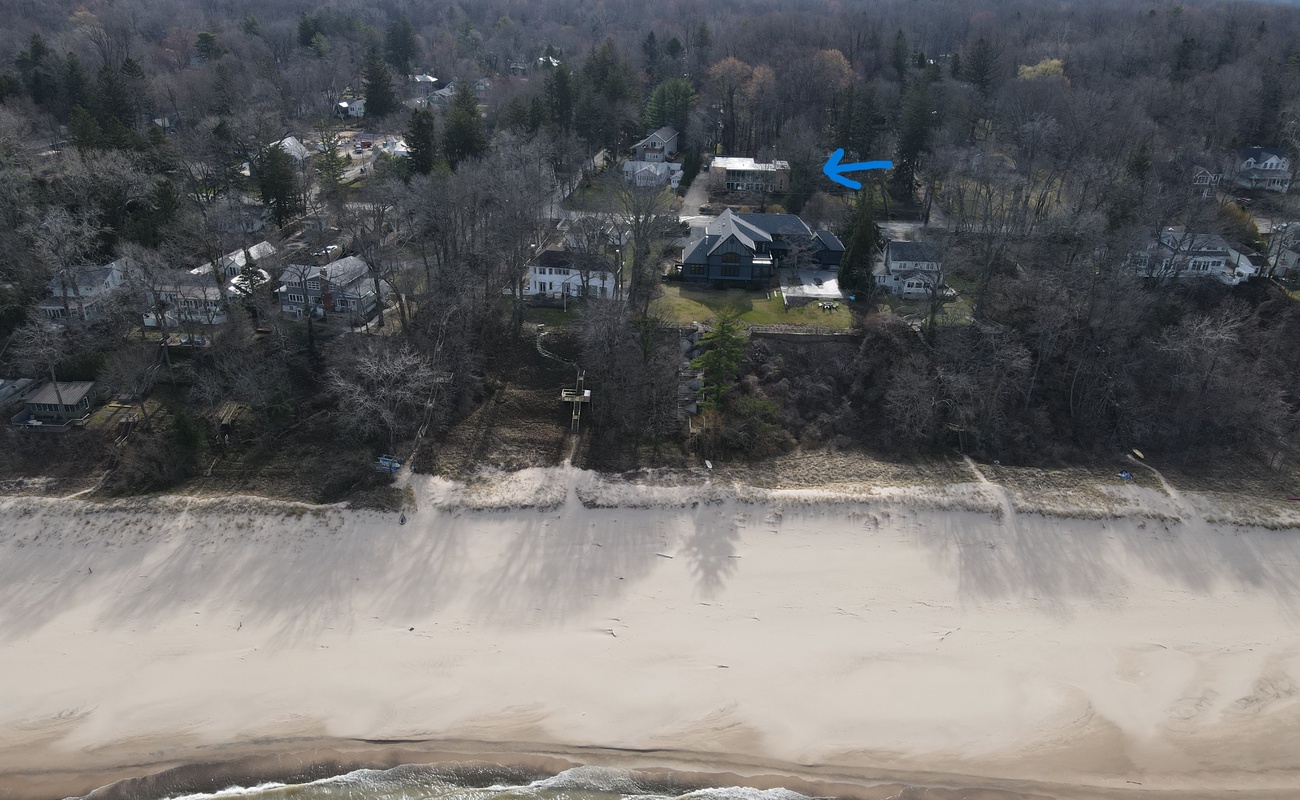 Private assn beach across the street!