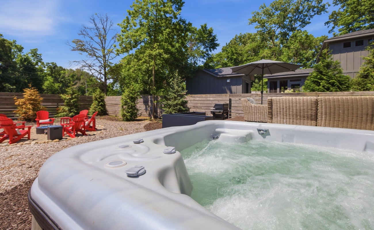 Whether it's your morning coffee or a late-night soak under the stars, the hot tub at It's a Wonderful Life is the perfect place to slow down and enjoy your getaway.