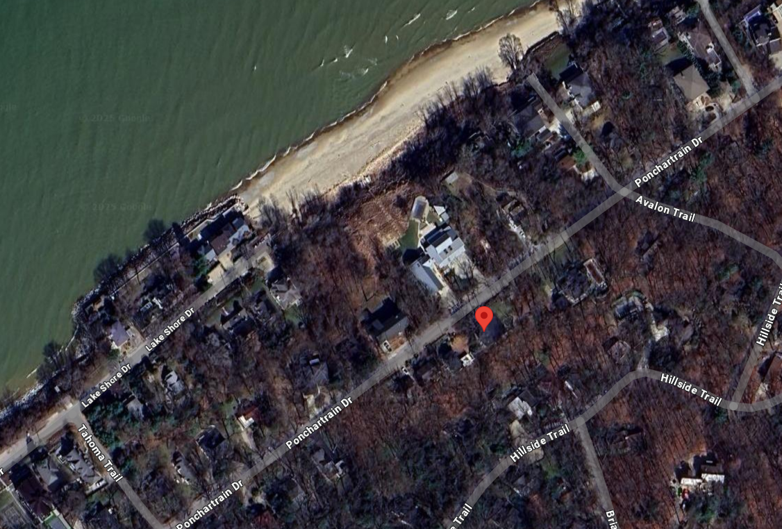 Only 1000 feet to Stop 41 beach!