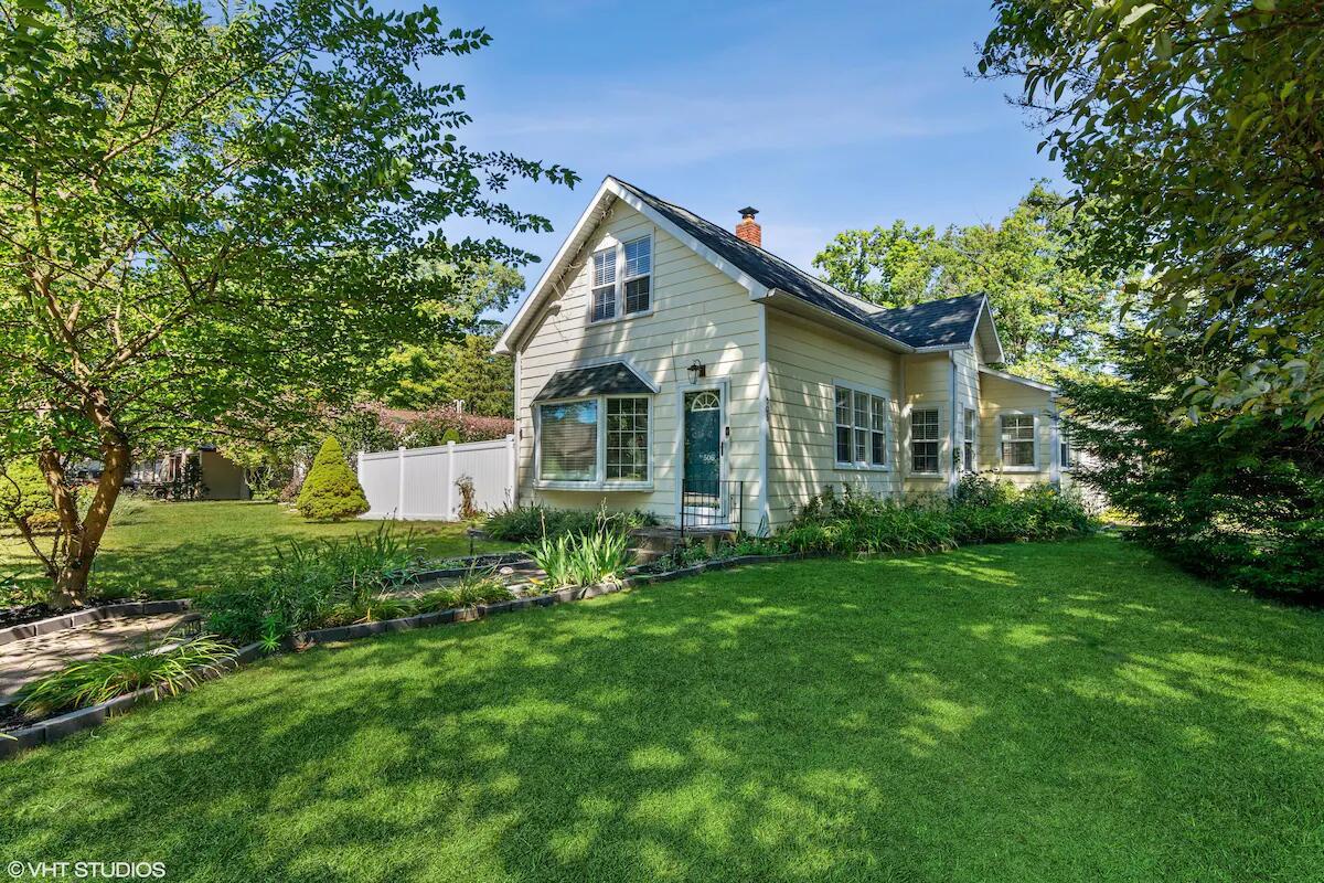 Lovely house, quiet neighborhood