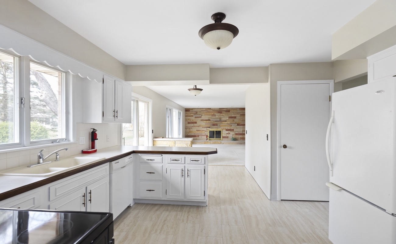 Kitchen to Living Room