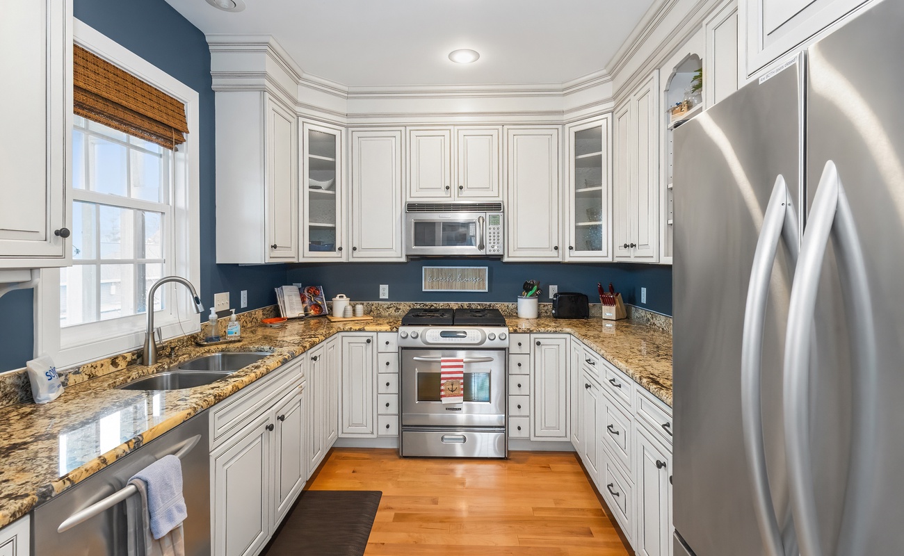 Plenty of room to cook, gather, and stay organized.