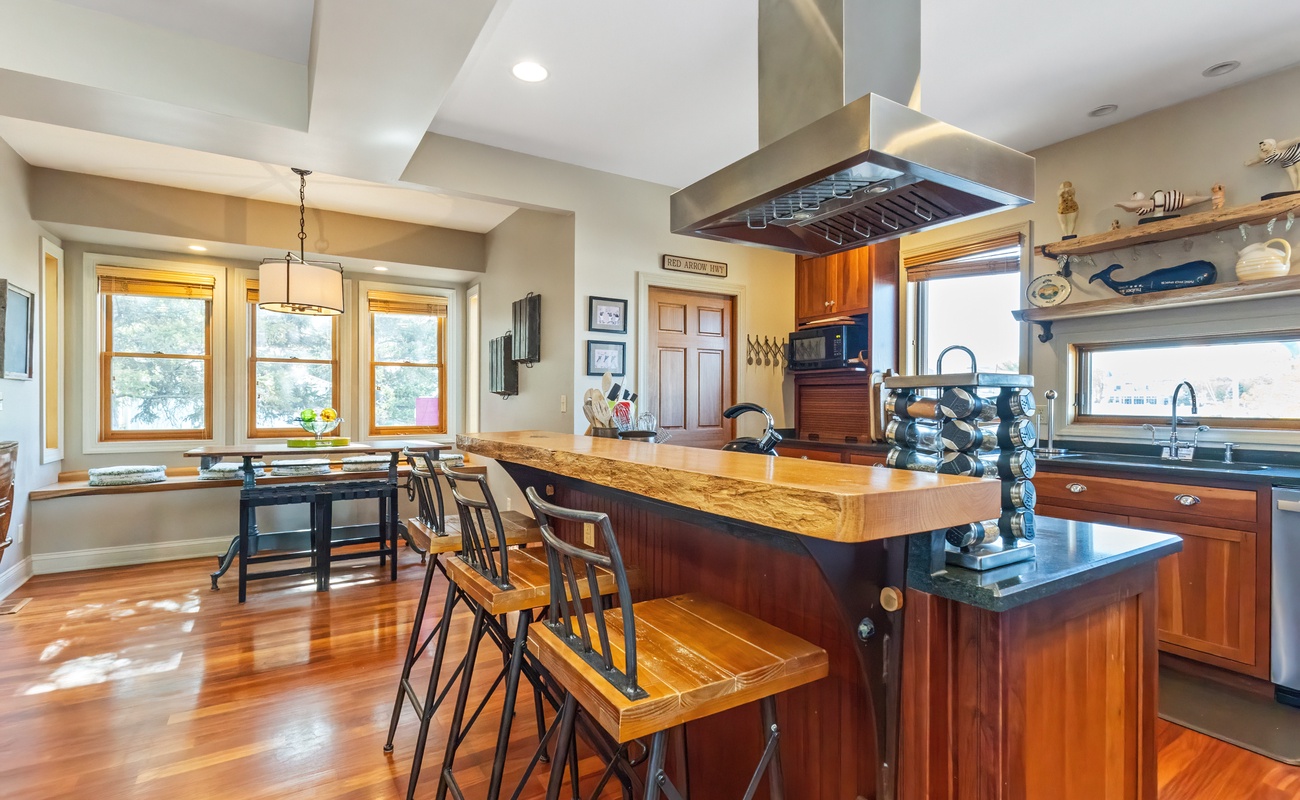 You`ll love cooking in this amazing kitchen