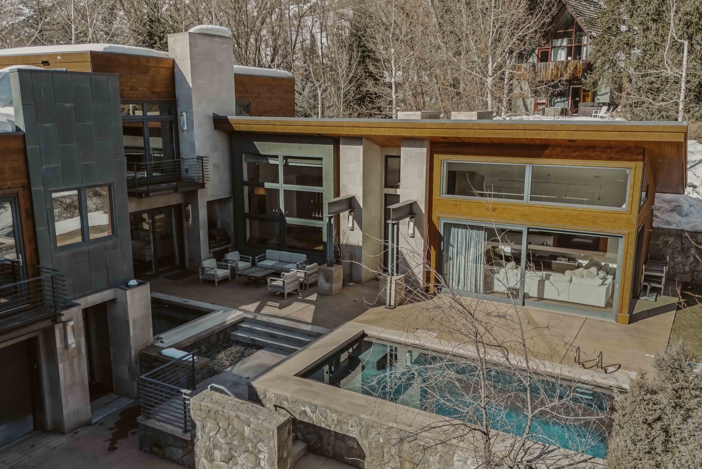 Exterior - Winter